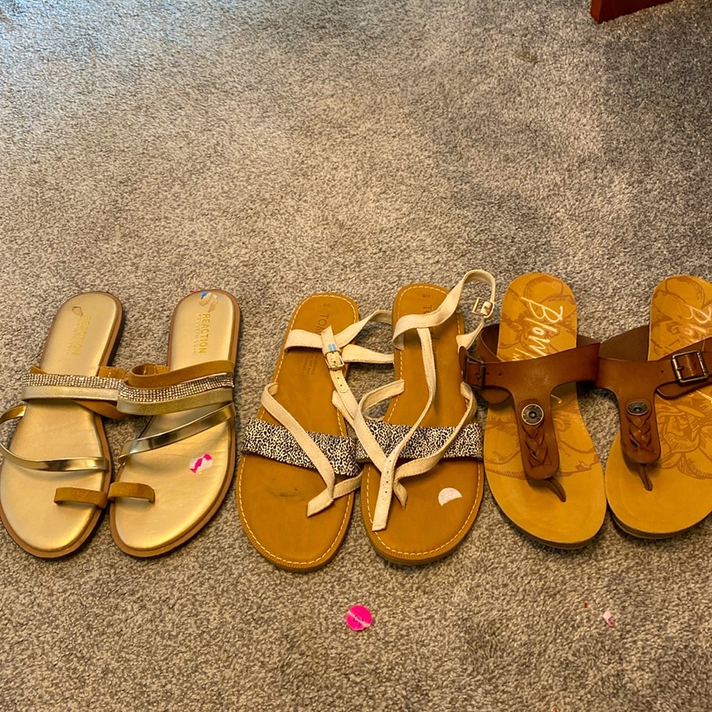 Size 8 sandals, 3 pair included